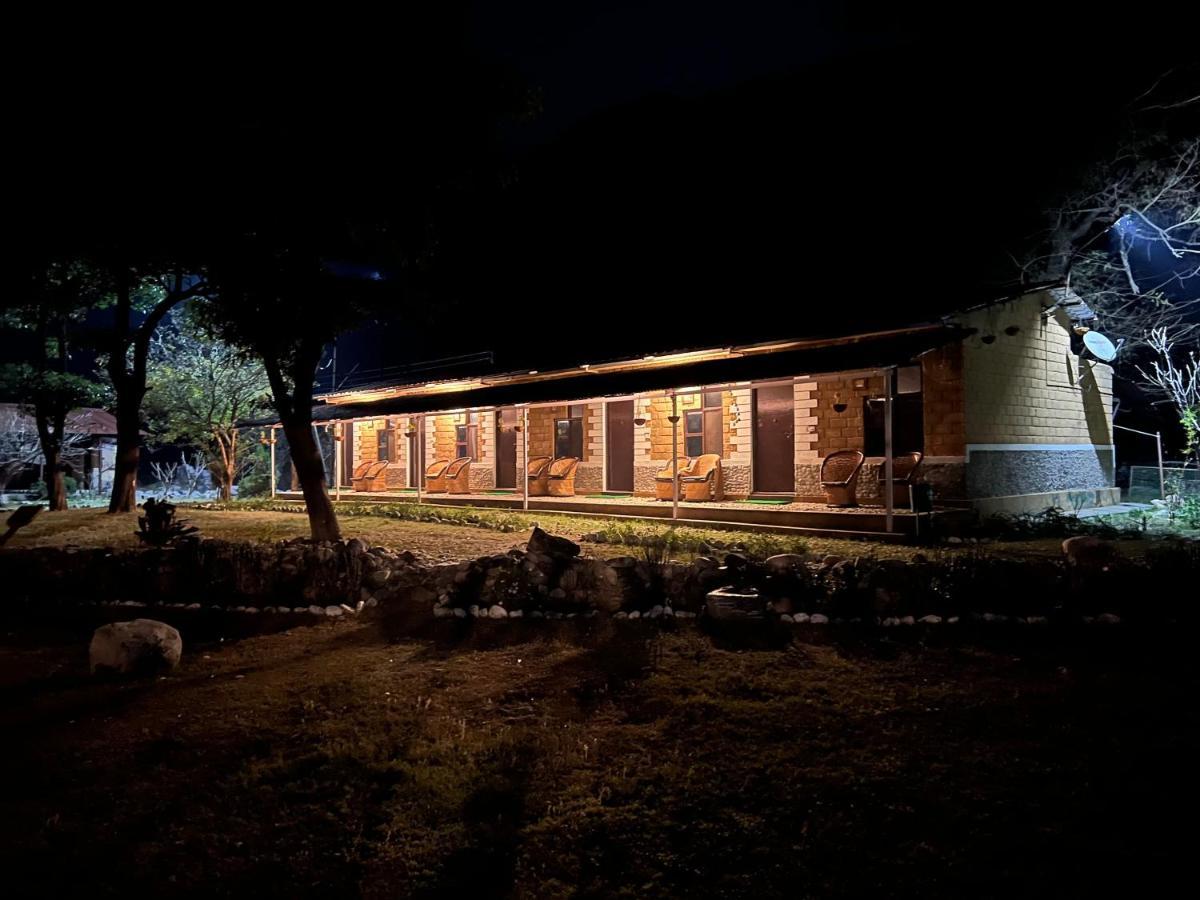 Aura Wildlife Camp And Resorts Marchula Exterior foto