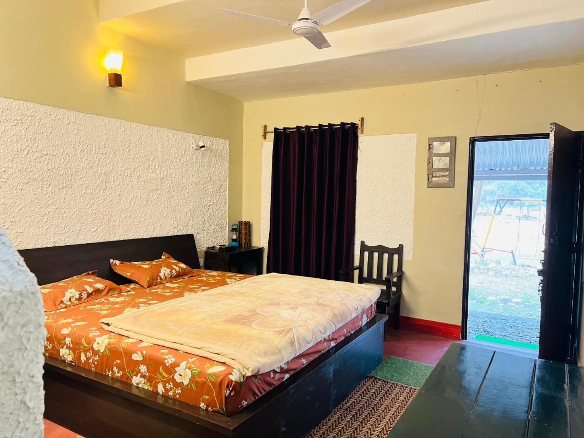 Aura Wildlife Camp And Resorts Marchula Exterior foto